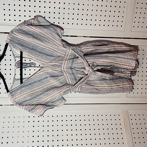 American Eagle Outfitters Pants - American Eagle Short Romper Size Small Linen Blend Striped